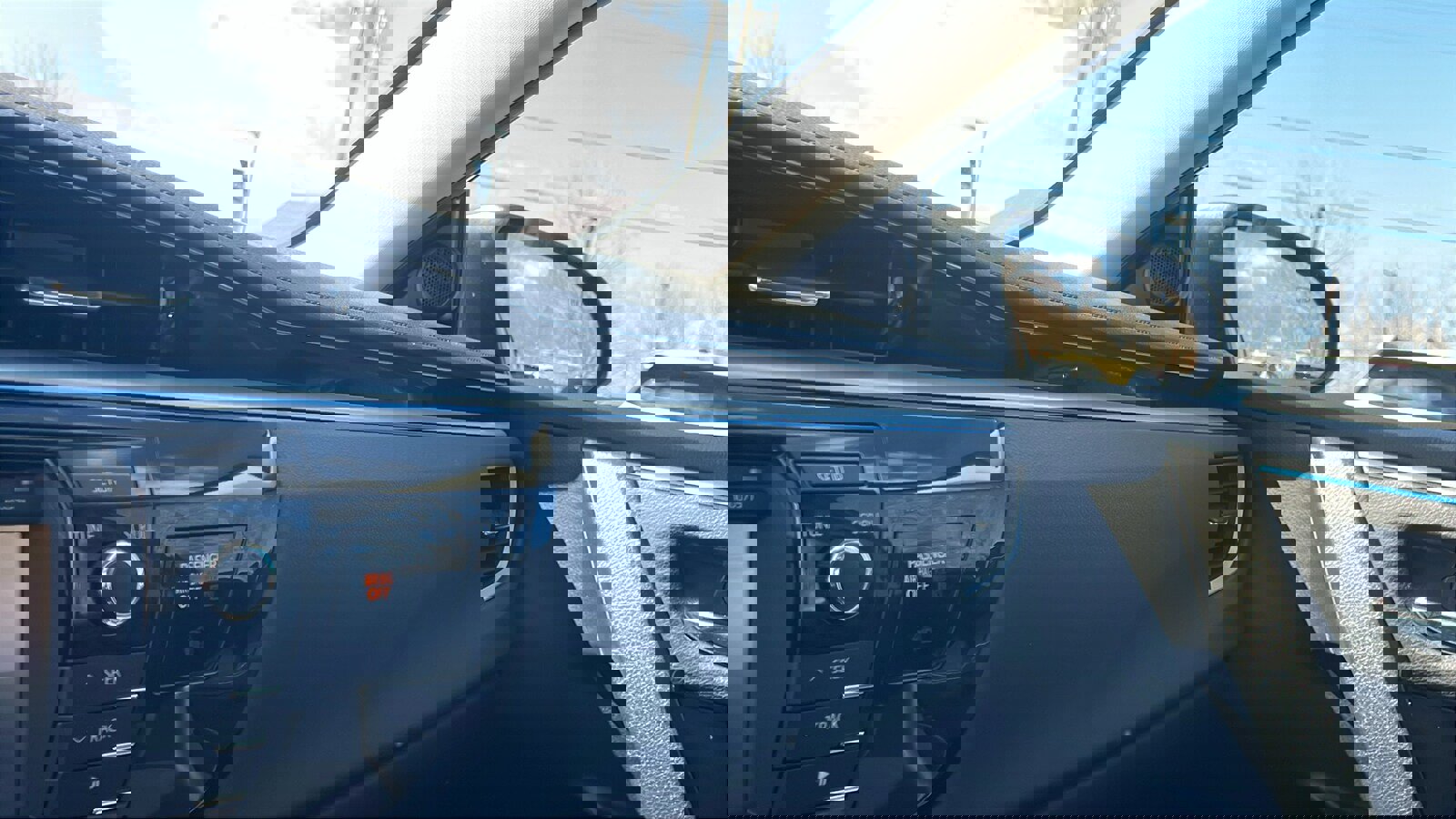 Used 2016 Toyota Corolla S image 20