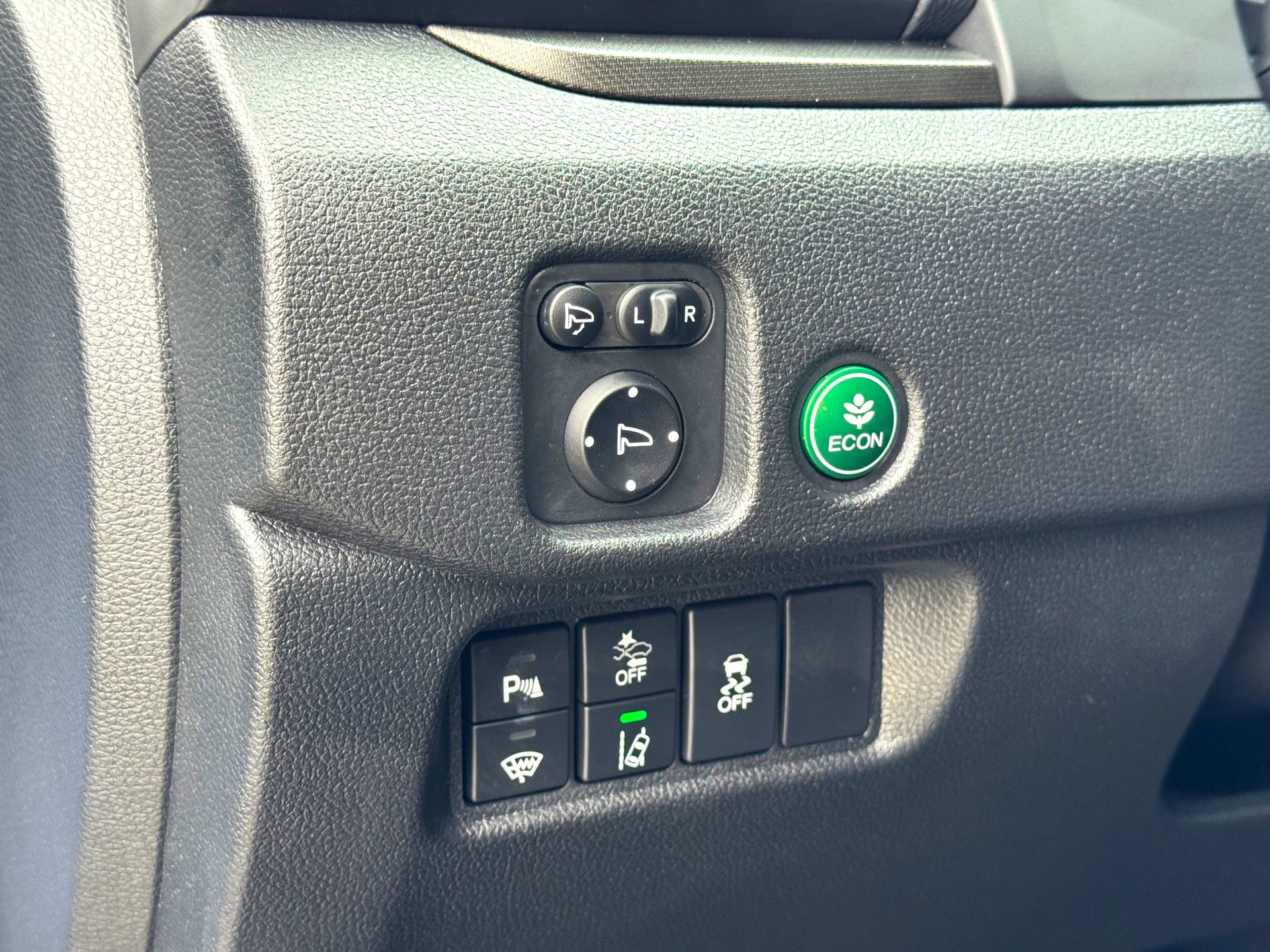 Used 2025 Honda Passport TrailSport image 16