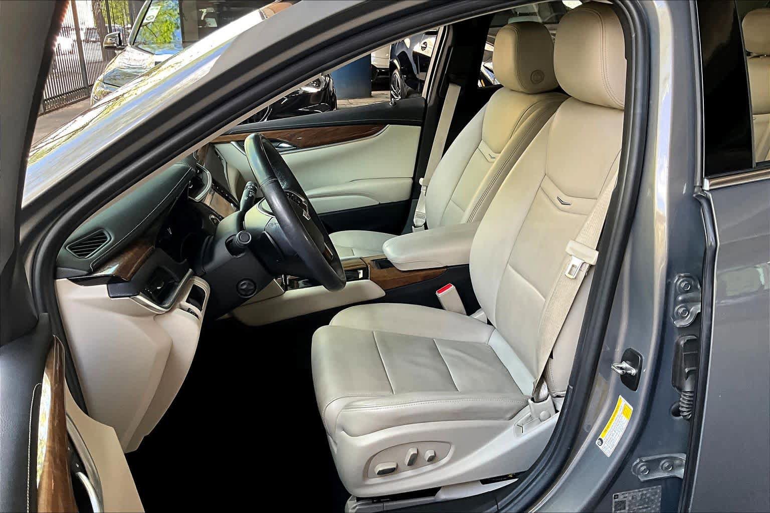 Used 2018 Cadillac XTS Luxury w/ Driver Awareness Package image 7