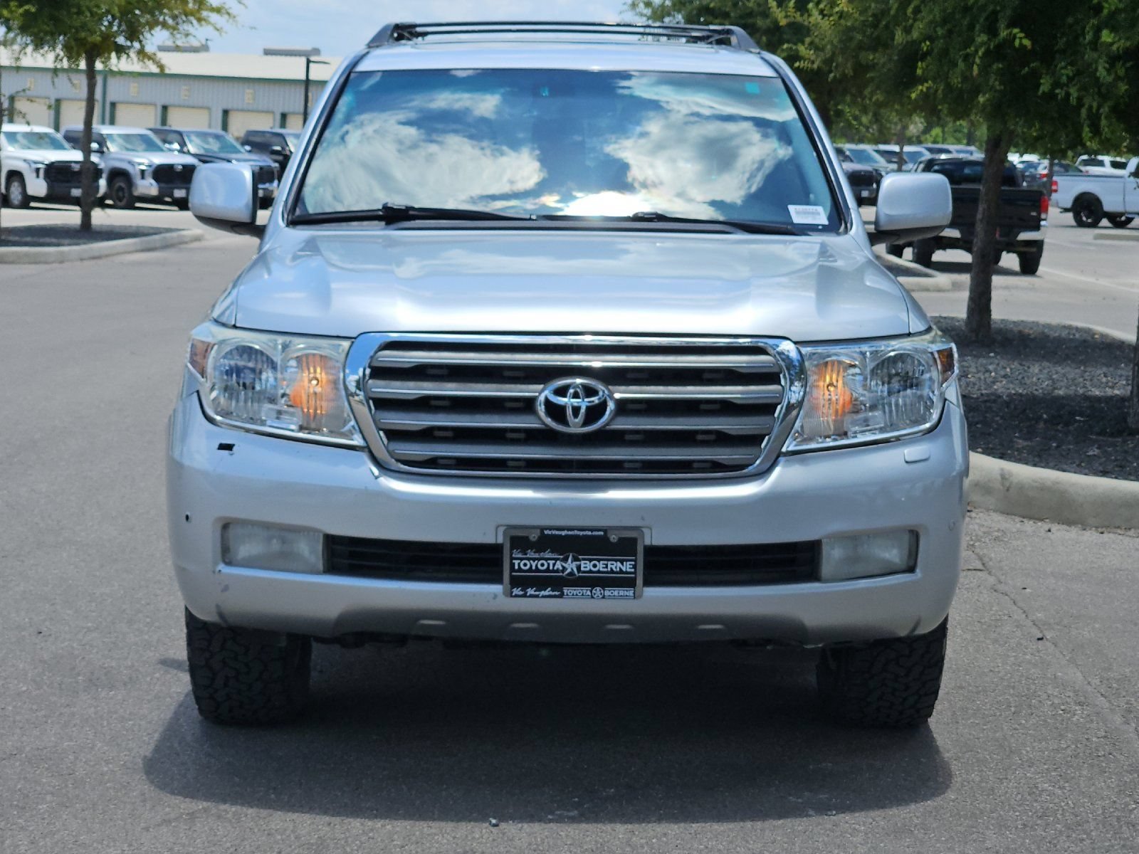 Used 2011 Toyota Land Cruiser w/ Upgrade Pkg AWD/4WD image 8