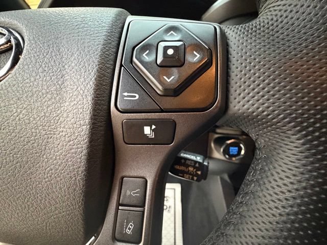 Used 2023 Toyota Tacoma TRD Off-Road AWD/4WD image 26