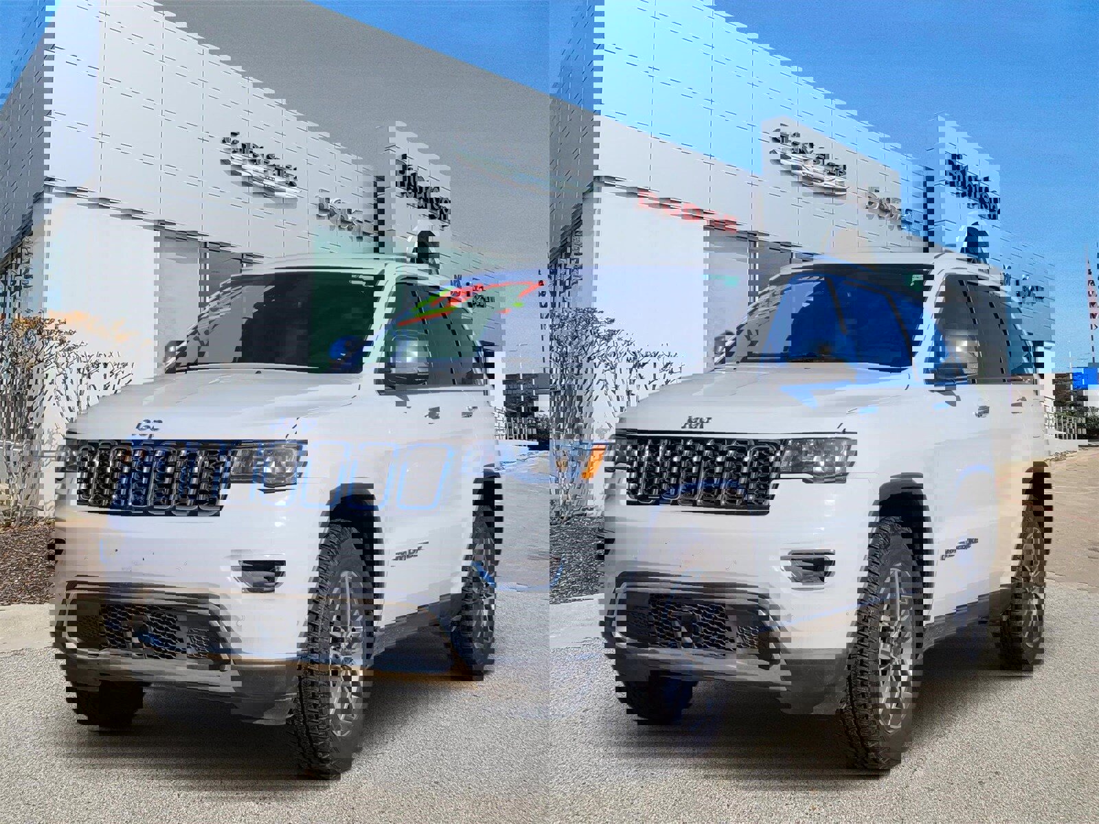 Used 2019 Jeep Grand Cherokee Limited image 2