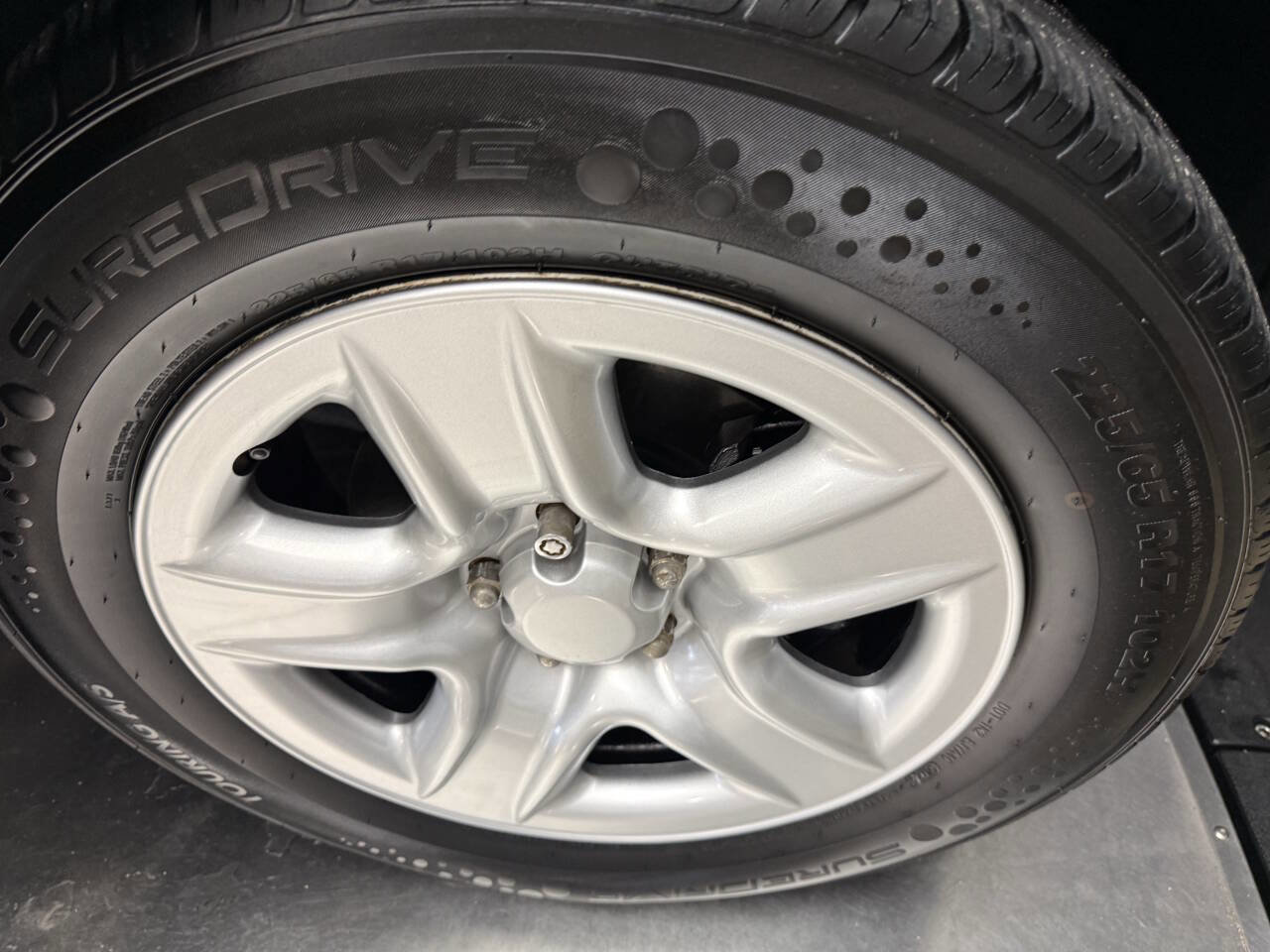 Used 2011 Toyota RAV4 4WD w/ Base L4 Extra Value Pkg image 28