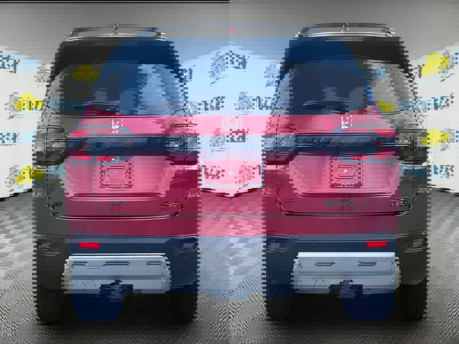 Used 2025 Honda Pilot TrailSport image 5