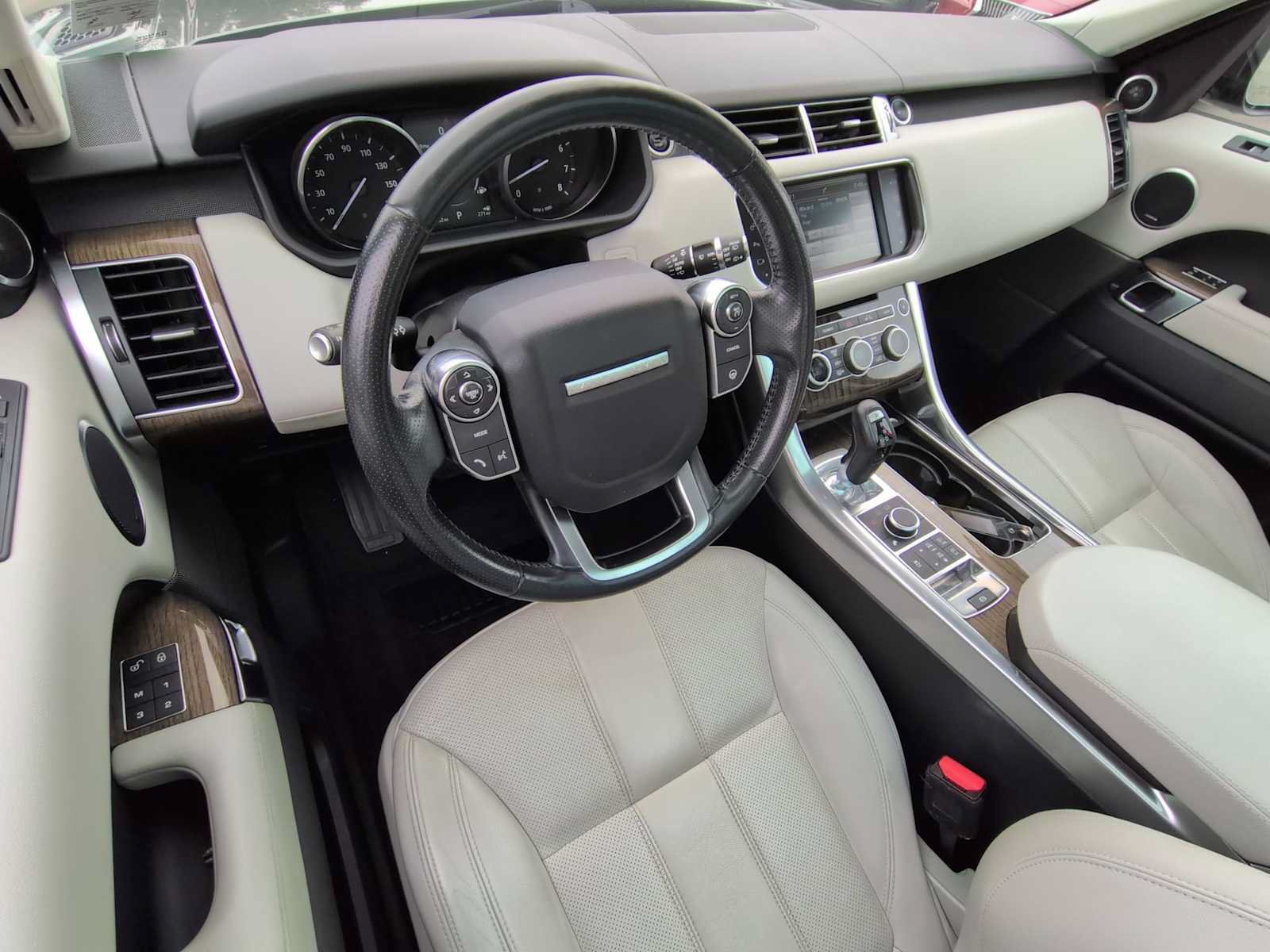 Used 2016 Land Rover Range Rover Sport SE AWD/4WD image 10