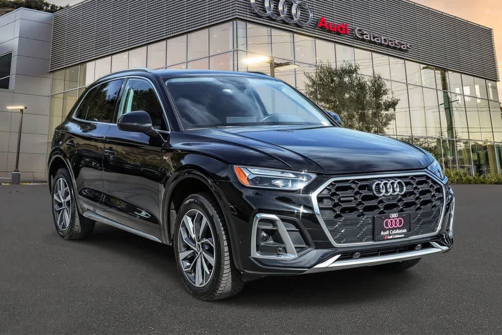 Used 2023 Audi Q5 2.0T Premium Plus w/ Premium Plus Package AWD/4WD image 3