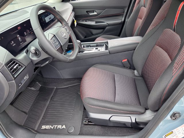 New 2027 Nissan Sentra SR FWD image 9