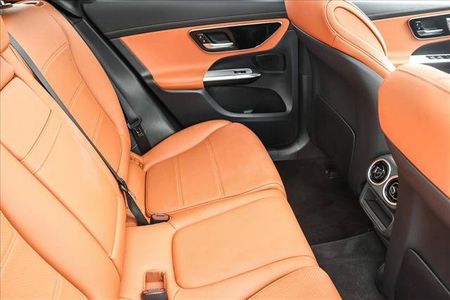 Used 2023 Mercedes-Benz GLC 300 4MATIC image 24