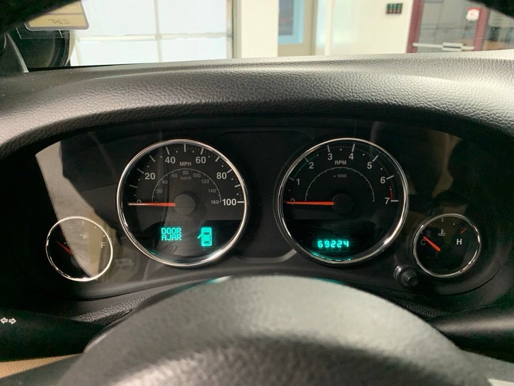 Used 2012 Jeep Wrangler Sahara w/ Dual Top Group AWD/4WD image 17