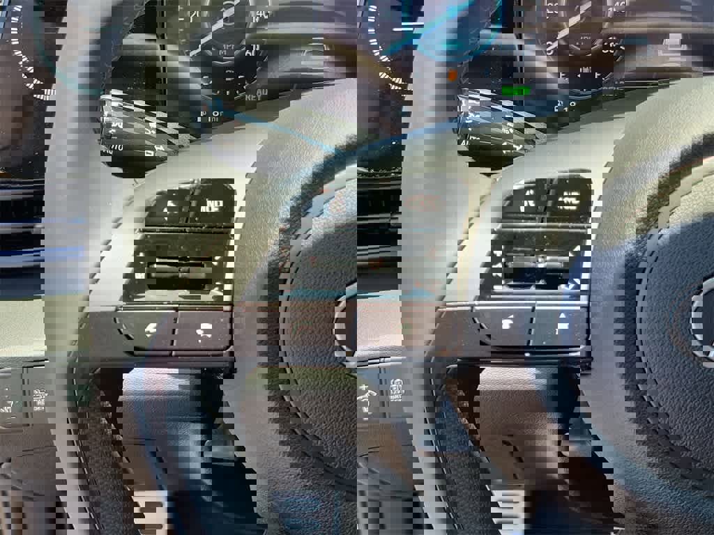 New 2025 Hyundai Elantra SEL image 20