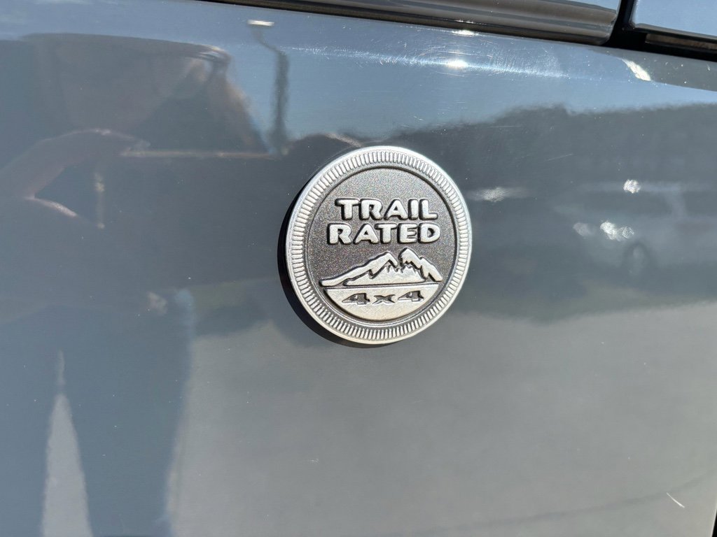 Used 2018 Jeep Wrangler Golden Eagle image 27