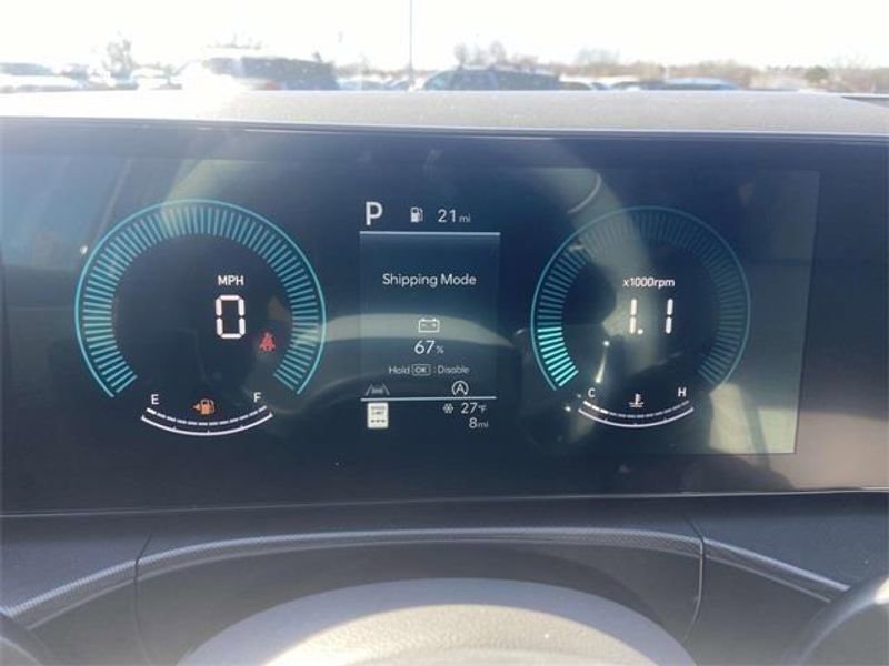 Certified 2025 Hyundai Santa Fe SE image 18