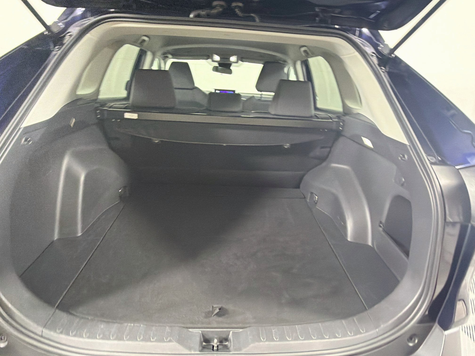 Used 2025 Toyota RAV4 XLE AWD/4WD image 26