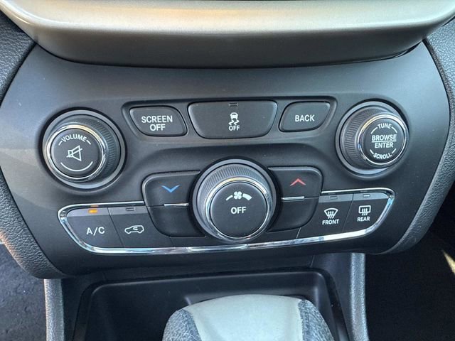 Used 2014 Jeep Cherokee Latitude image 24