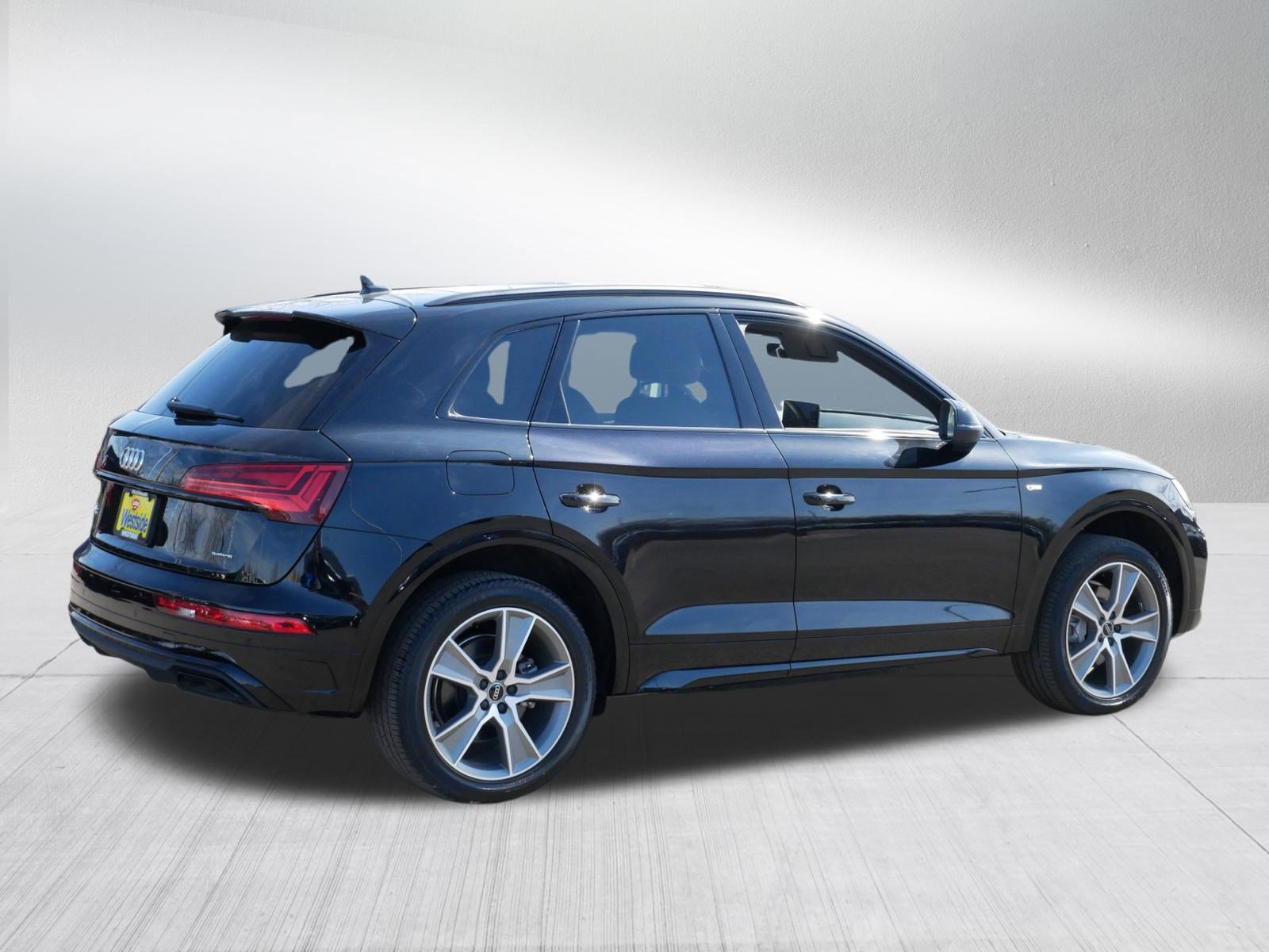 Used 2025 Audi Q5 2.0T Premium w/ Convenience Plus Package image 7