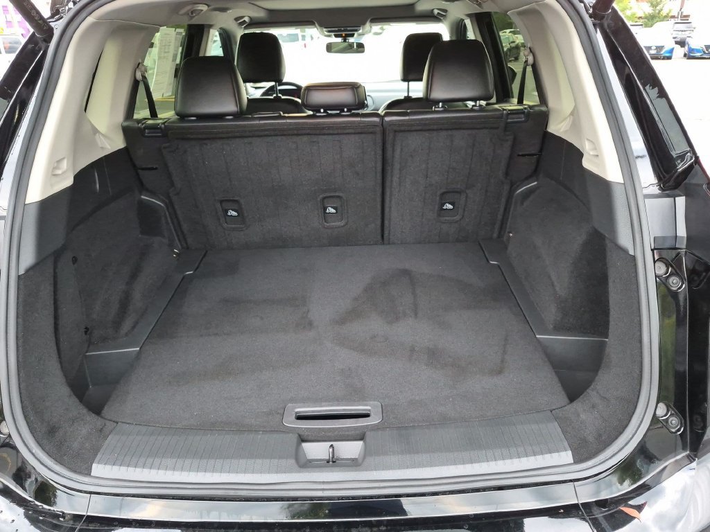 Used 2024 Nissan Rogue SV w/ SV Premium Package FWD image 26
