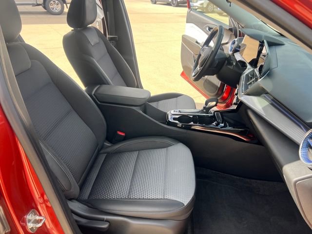 Certified 2024 Chevrolet Trax LT w/ Sunroof Package image 14