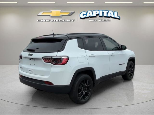 Used 2023 Jeep Compass Latitude w/ Convenience Group AWD/4WD image 6
