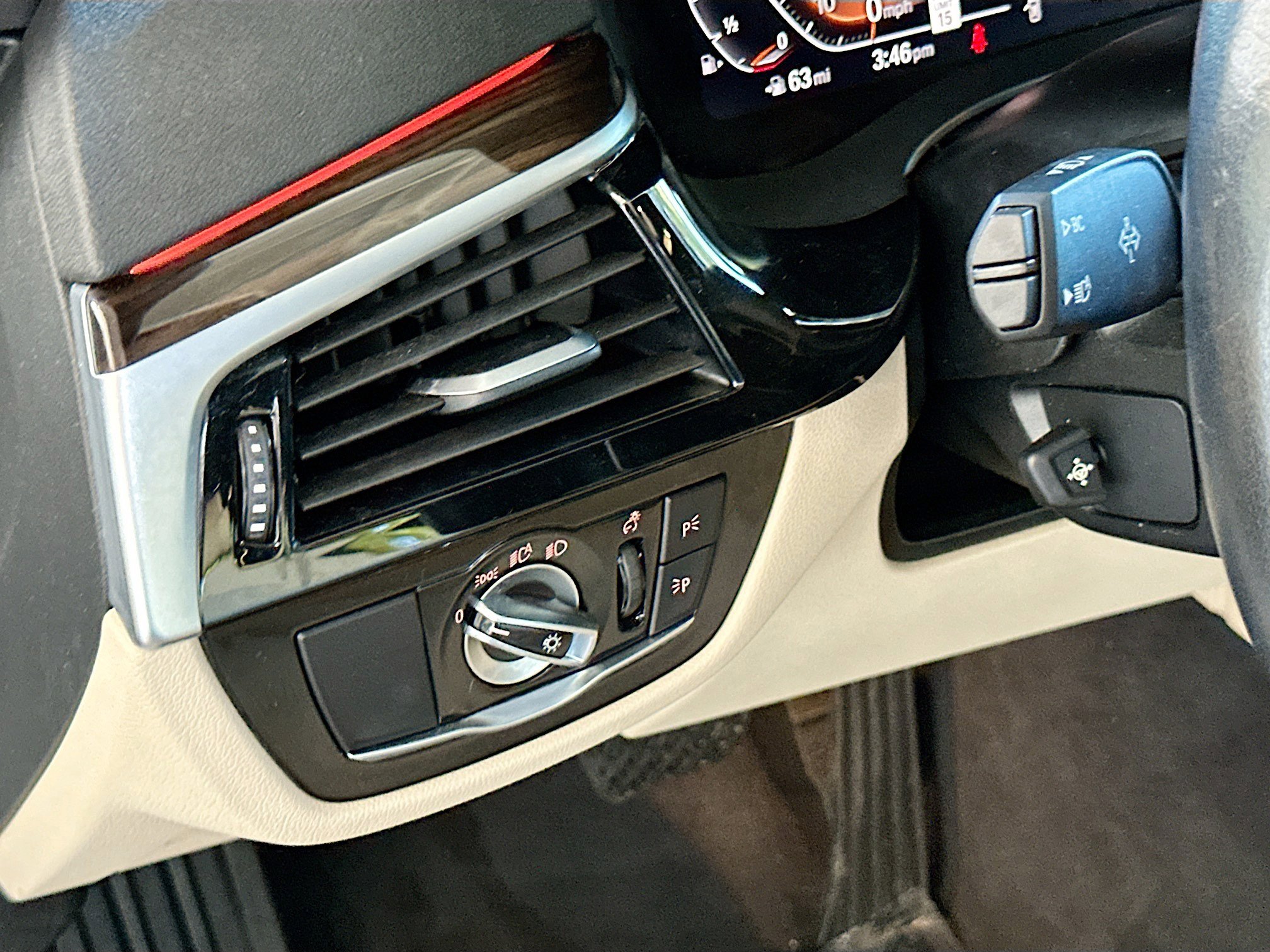 Certified 2023 BMW 540i w/ Premium Package image 10