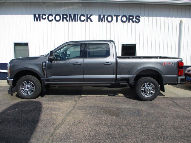 New 2026 Ford F350 Lariat w/ FX4 Off-Road Package