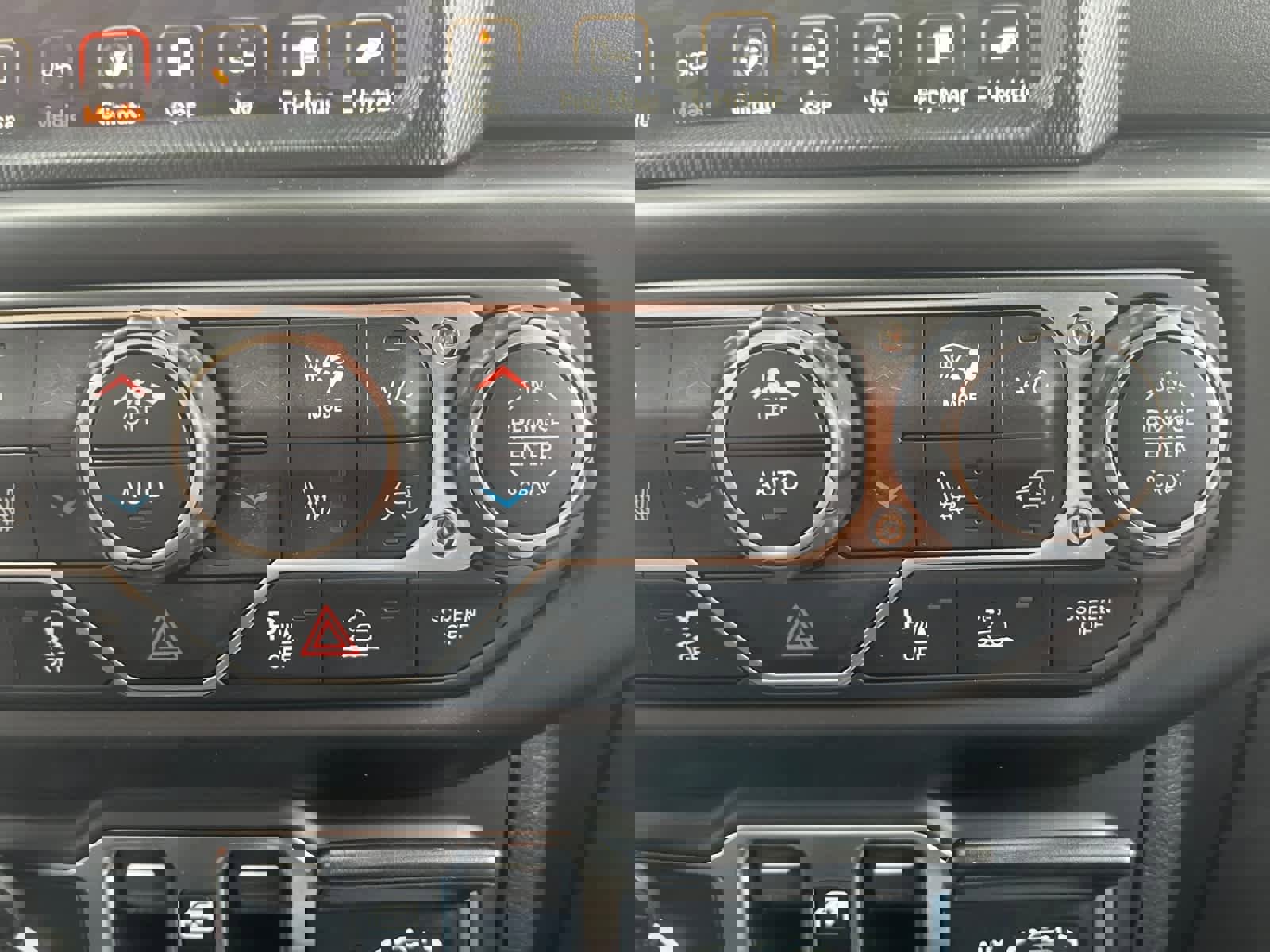 Used 2023 Jeep Wrangler Sahara w/ Cold Weather Group image 29