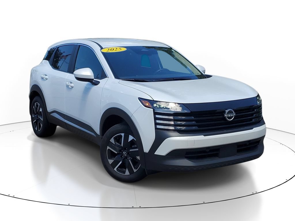 Used 2025 Nissan Kicks SV AWD/4WD image 1