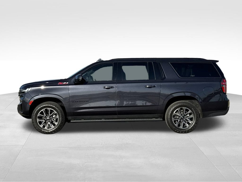 Used 2023 Chevrolet Suburban Z71 w/ Luxury Package AWD/4WD image 2
