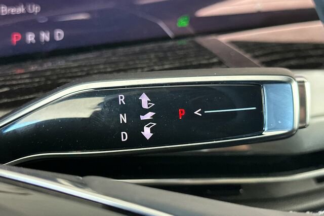 New 2025 Cadillac Escalade IQ Sport 1 w/ LPO, ONYX Package image 22