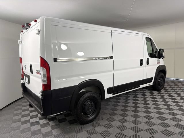 Used 2022 RAM ProMaster 2500 w/ Driver Convenience Group FWD image 4