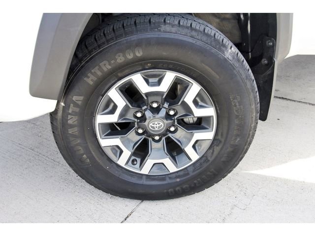 Used 2023 Toyota Tacoma TRD Off-Road w/ Advanced Technology Package image 30