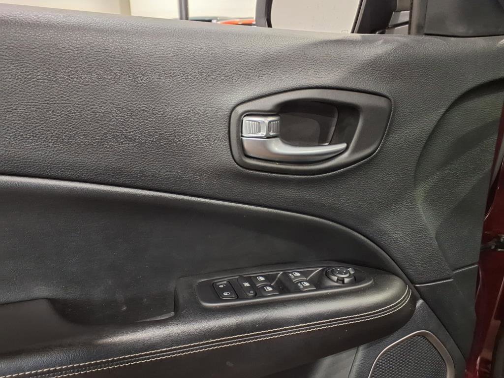 Certified 2021 Jeep Compass Latitude w/ Sun and Sound Group image 14