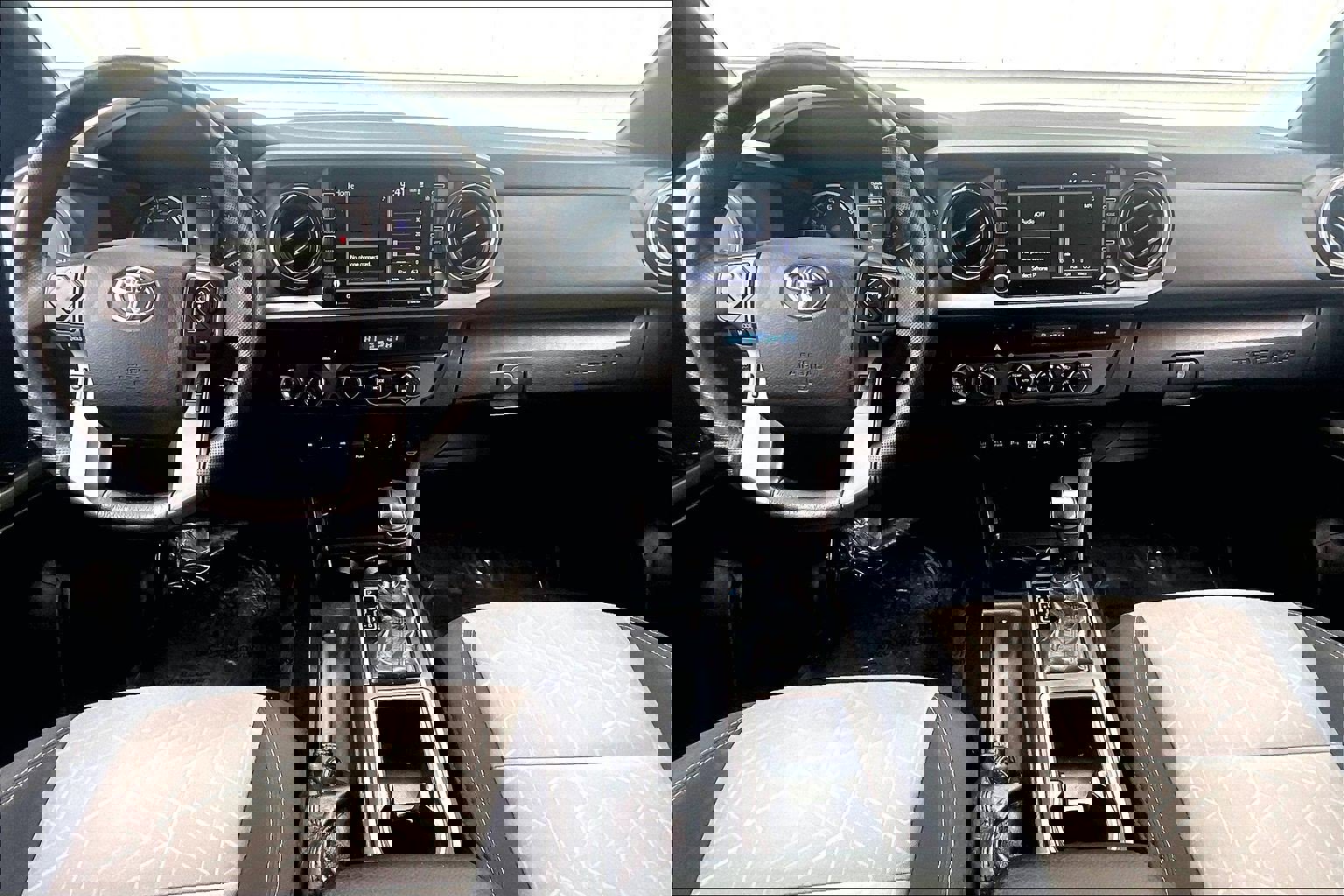 Used 2021 Toyota Tacoma TRD Sport w/ Technology Package image 19