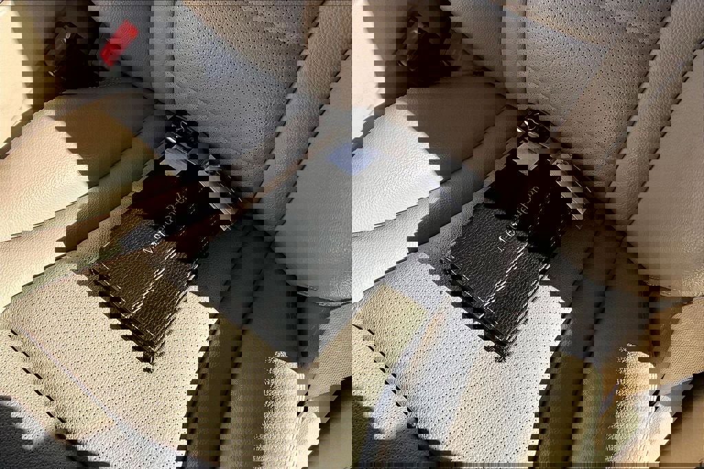 Used 2021 Mercedes-Benz GLC 300 4MATIC w/ Premium Package image 11