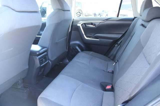 Used 2022 Toyota RAV4 XLE FWD image 37