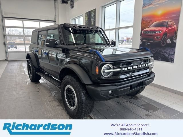 Used 2023 Ford Bronco Outer Banks w/ Sasquatch Package image 1