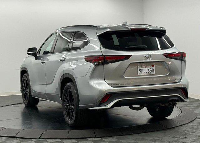 Certified 2024 Toyota Highlander XSE image 10