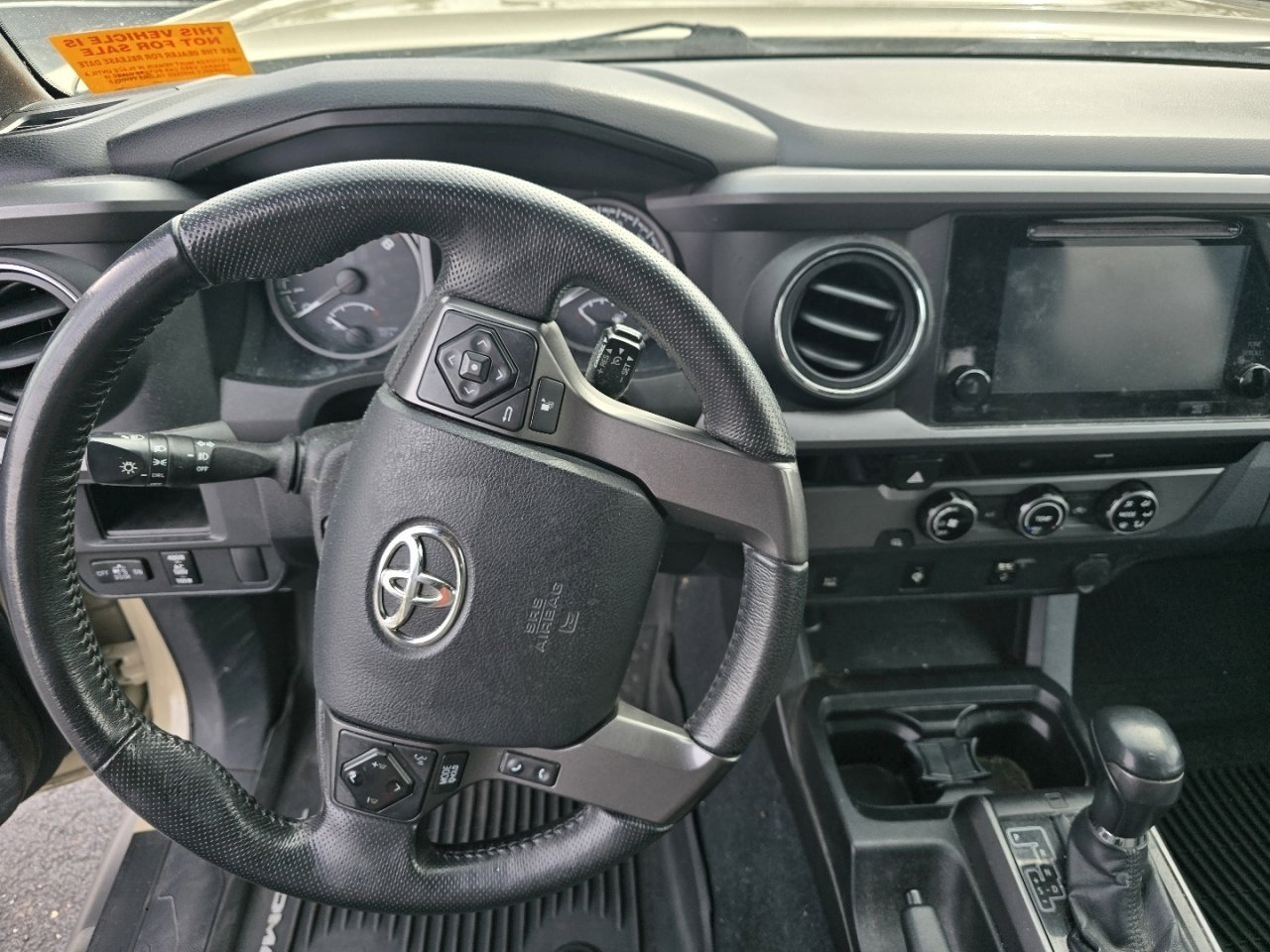 Used 2016 Toyota Tacoma TRD Sport w/ Towing Package image 18