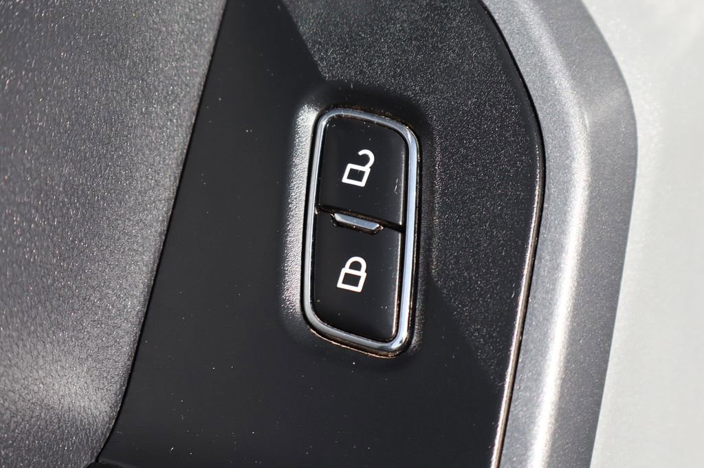 Used 2023 Ford F350 XLT w/ 360-Degree Camera Package image 19