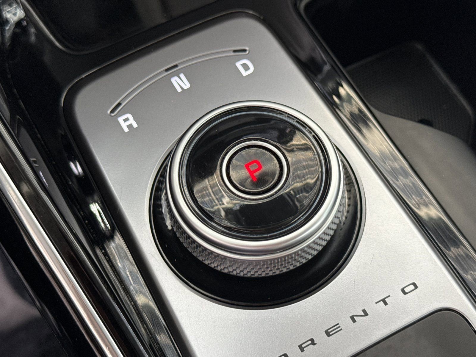 Certified 2024 Kia Sorento SX Prestige AWD/4WD image 22