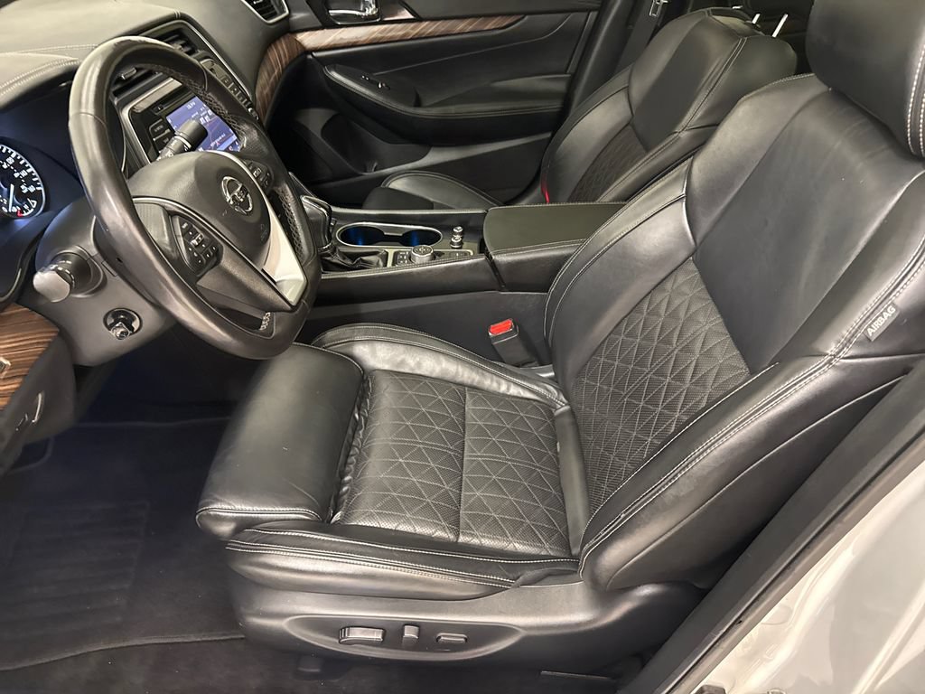 Used 2017 Nissan Maxima Platinum w/ Medallion Package FWD image 17