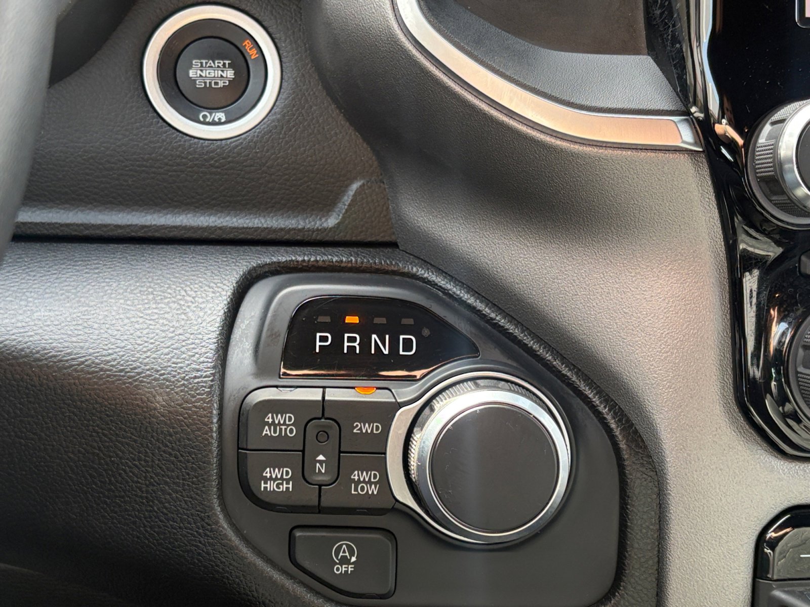 Used 2025 RAM 1500 Big Horn AWD/4WD image 23