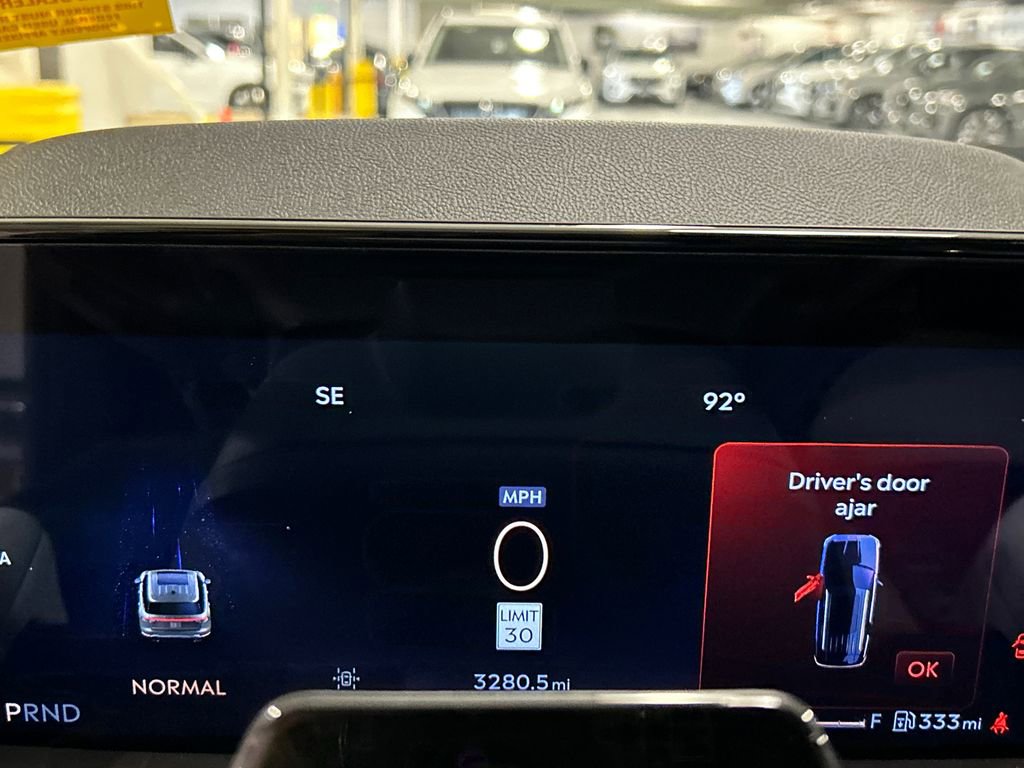 Used 2026 Lincoln Aviator AWD image 15