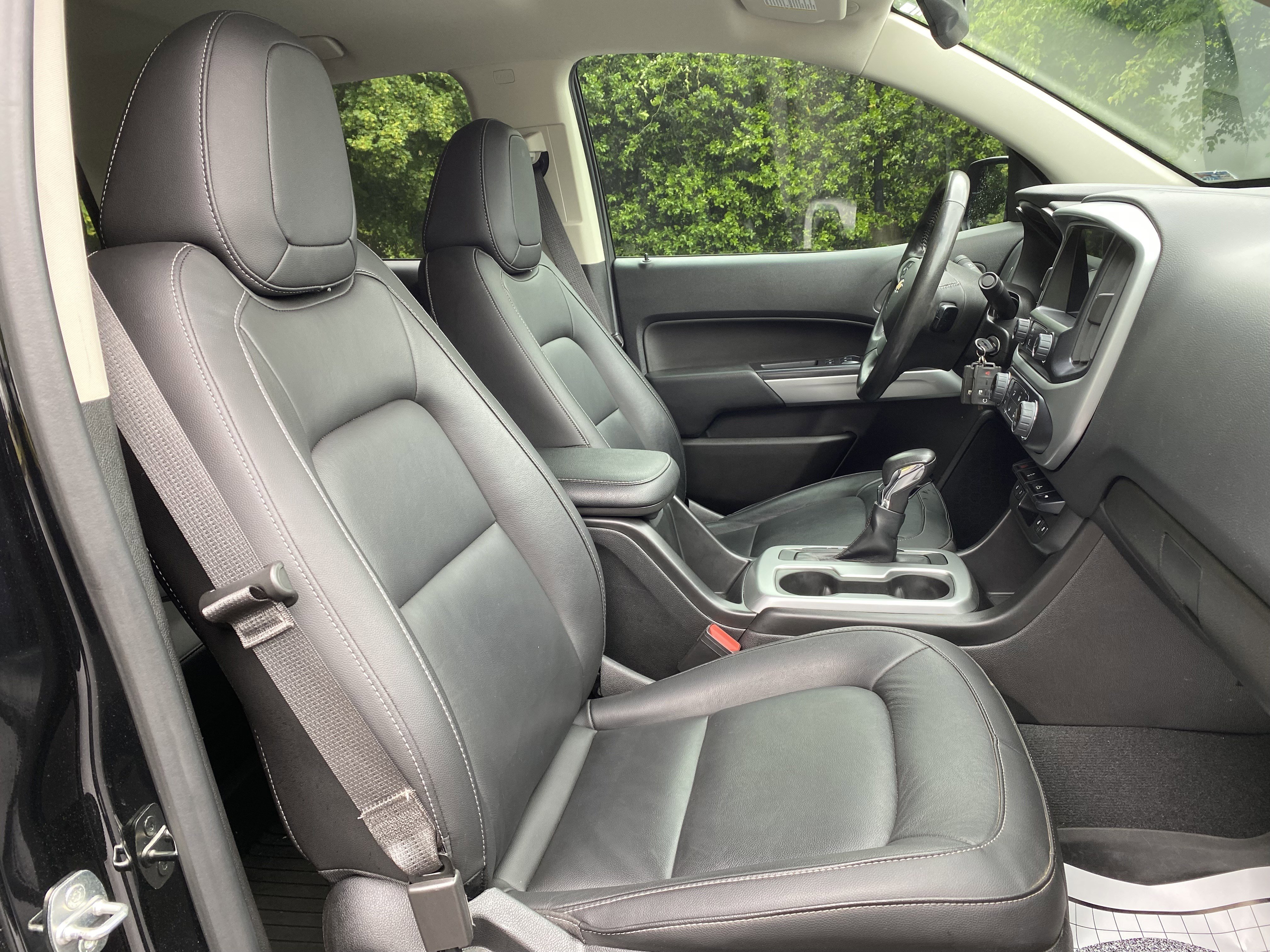 Used 2022 Chevrolet Colorado LT w/ Luxury Package RWD image 33