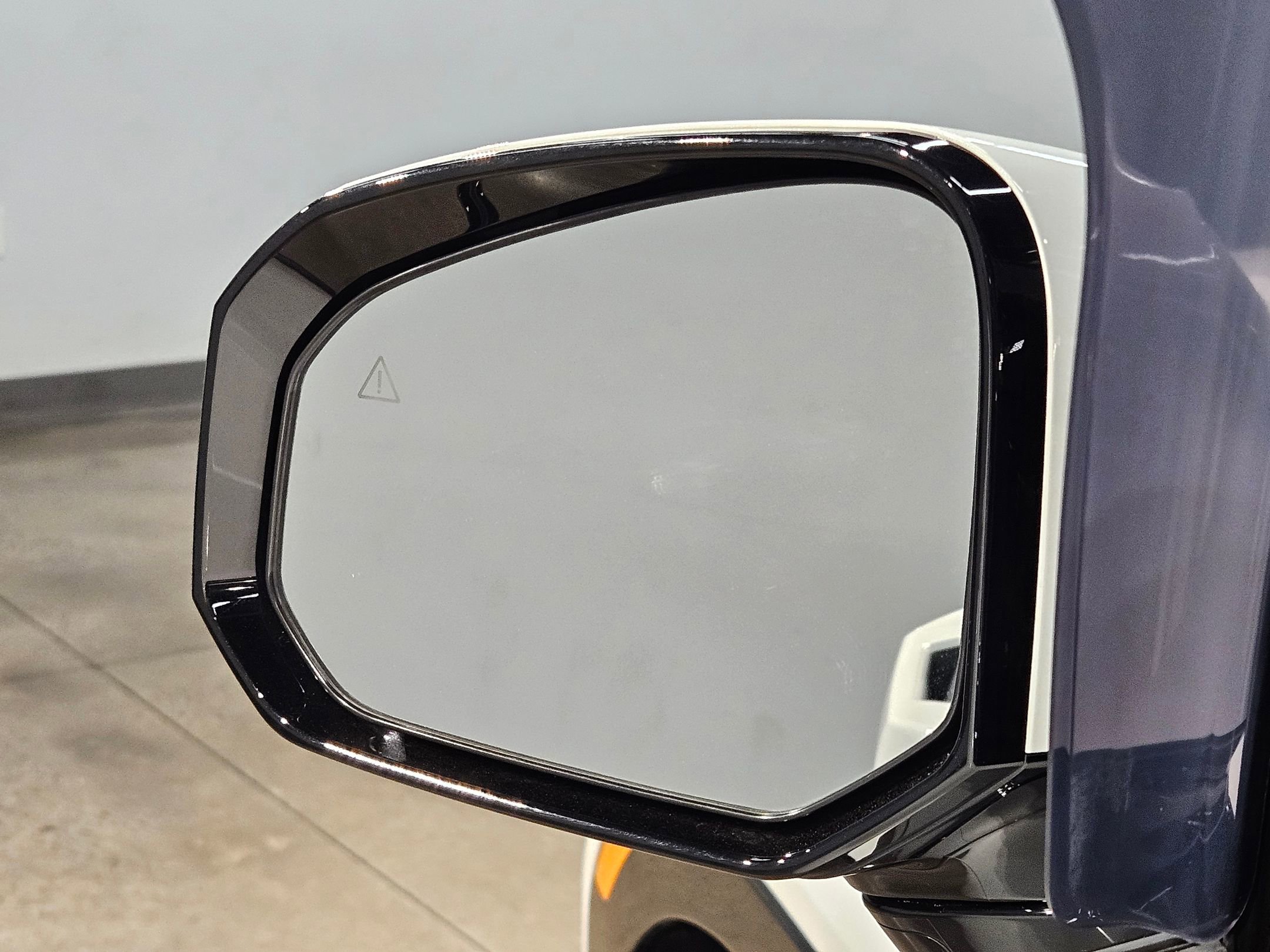Used 2025 Hyundai Santa Fe Calligraphy image 23