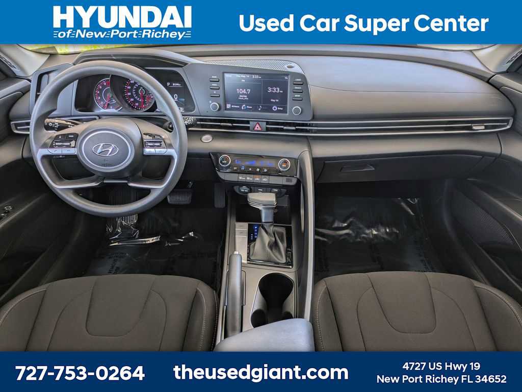 Used 2023 Hyundai Elantra SEL w/ Cargo Package FWD image 14