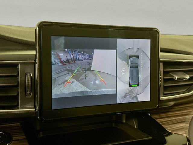 Certified 2022 Ford Explorer Limited w/ Equipment Group 301A image 14