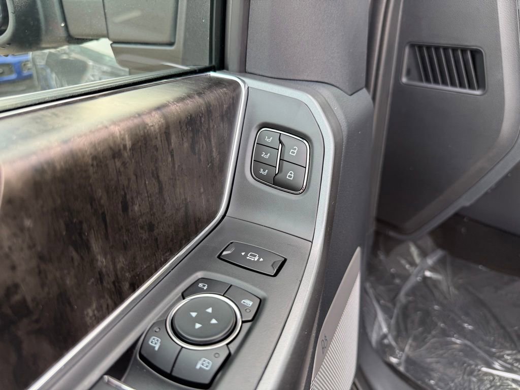 New 2026 Ford F350 Lariat w/ Lariat Premium Package image 11