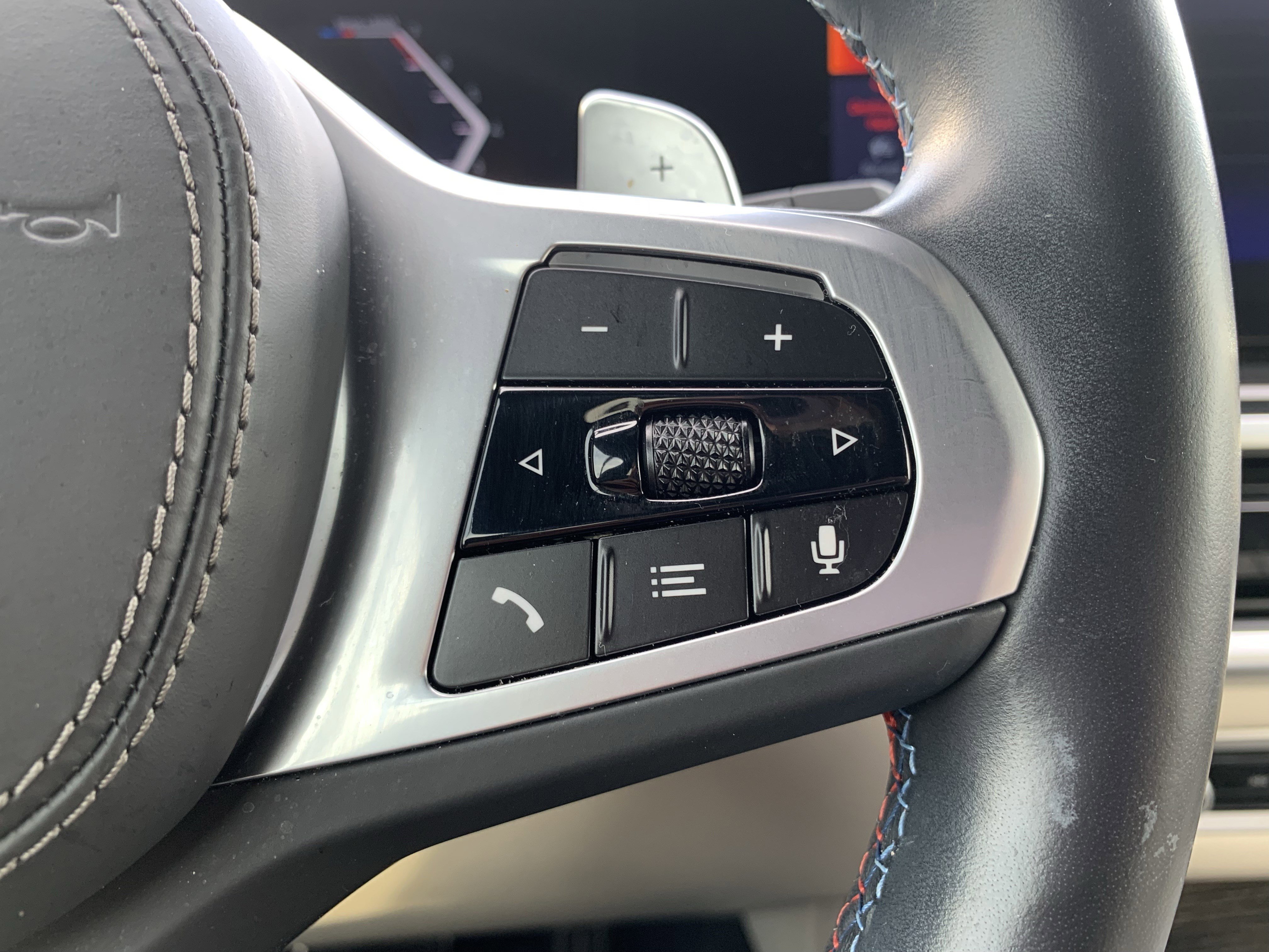 Used 2023 BMW X7 M60i w/ Executive Package image 20