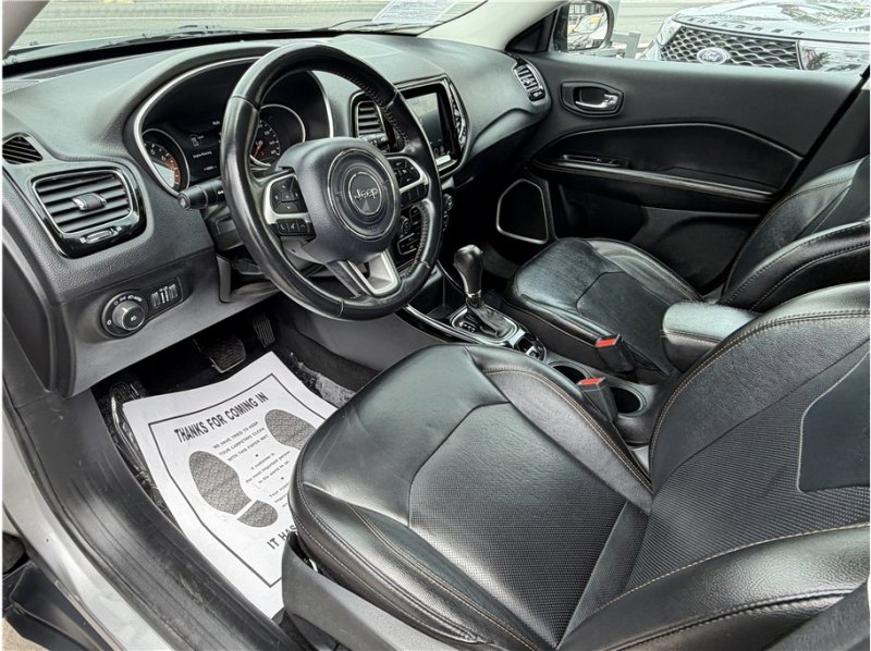 Used 2020 Jeep Compass Limited FWD image 17