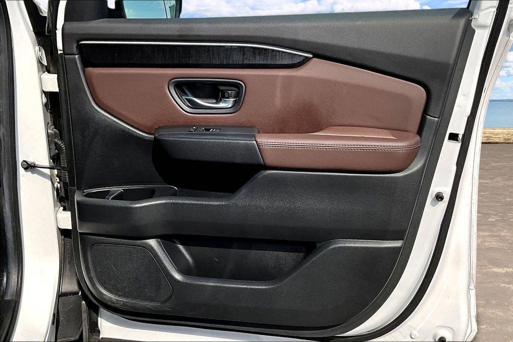 Used 2025 Honda Pilot Elite image 31